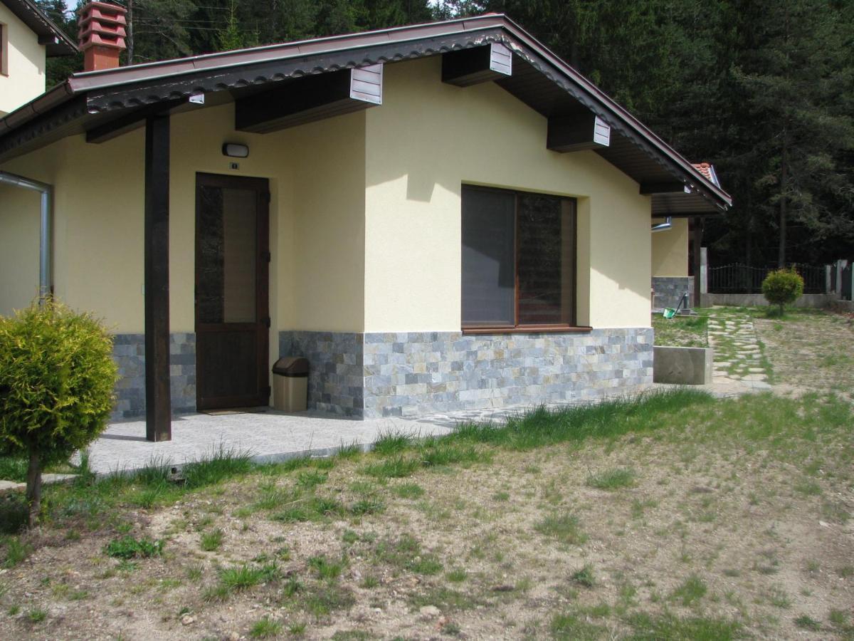 Eco Village Harmony Dospat Exterior photo